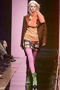 Look 10
